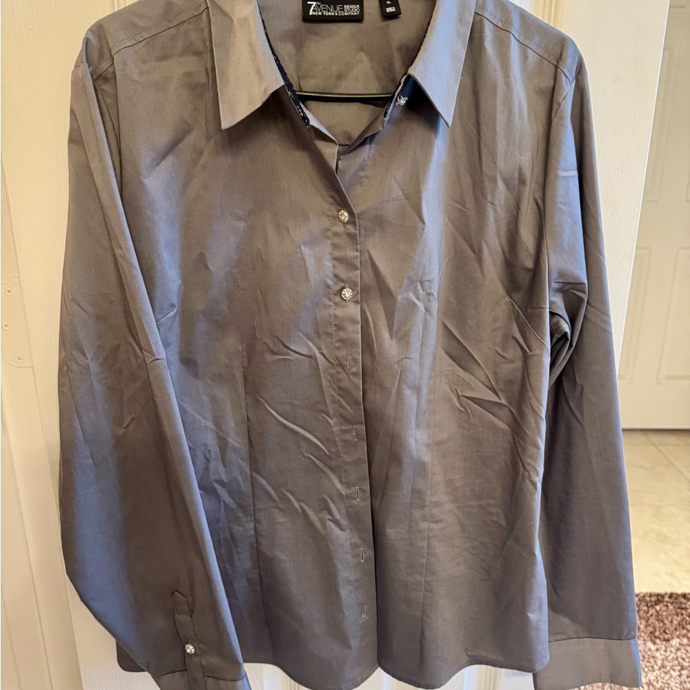 Woman’s  Gray Button-Up Shirt